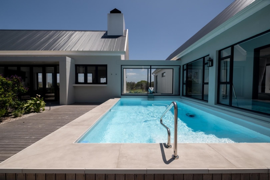 4 Bedroom Property for Sale in St Francis Links Eastern Cape